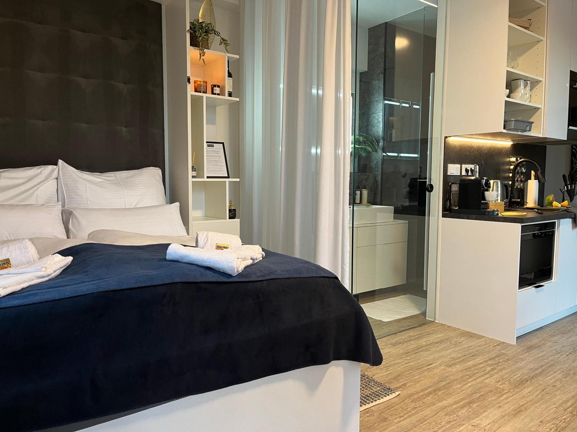Beyond Staying Apartments Passau Bagian luar foto